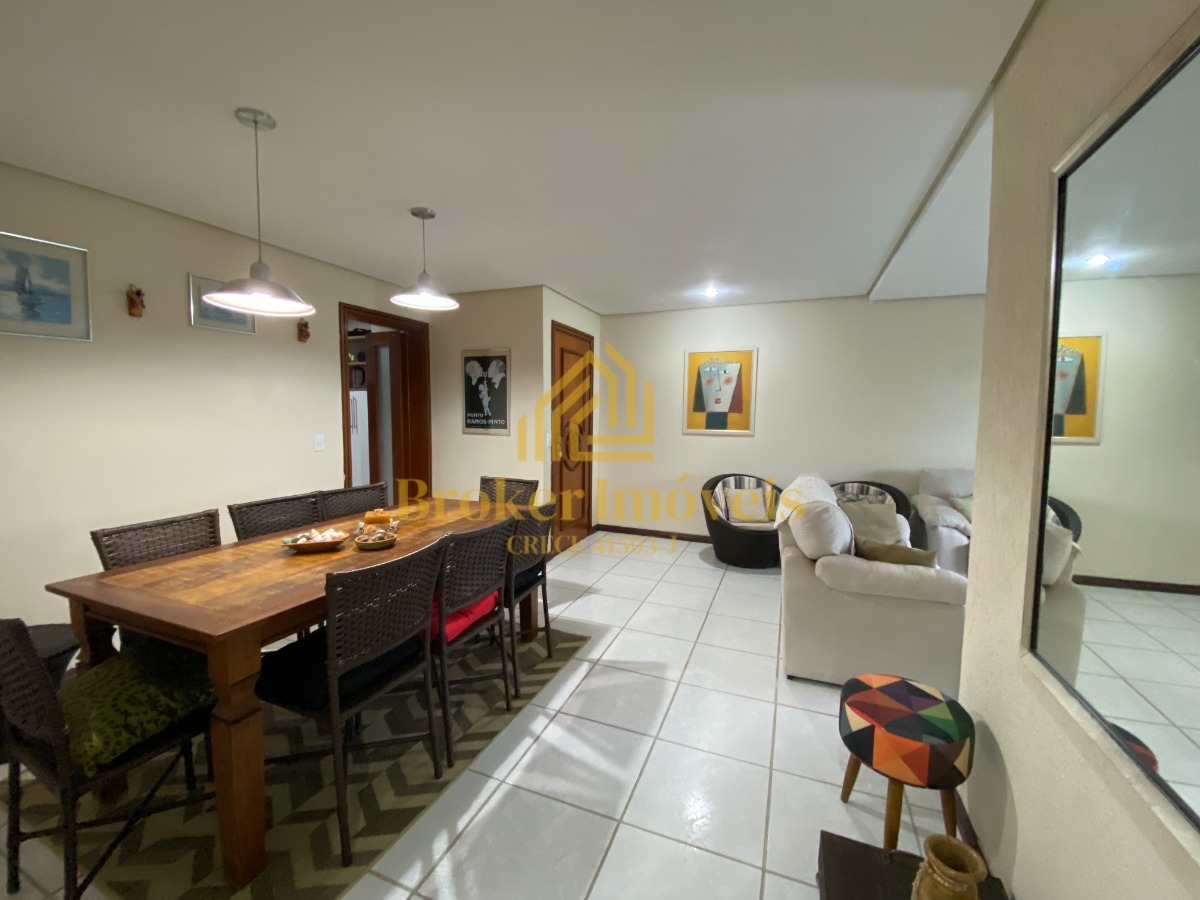Lindo apartamento bem amplo na melhor localização entre a pr
