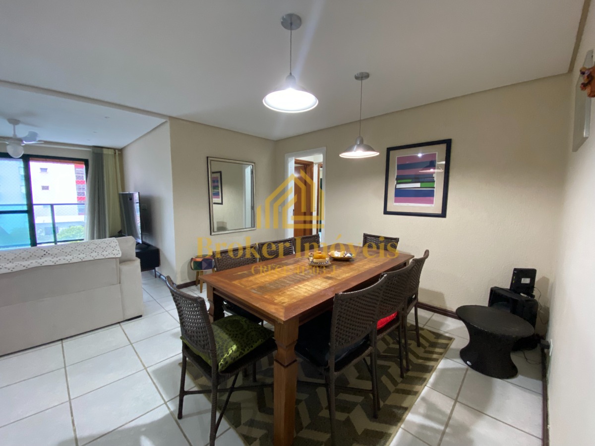 Lindo apartamento bem amplo na melhor localização entre a pr