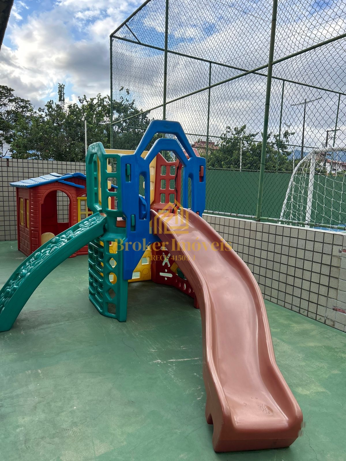 Apartamento no indaiá Frente mar no condomínio Atlântico Norte No Indaiá