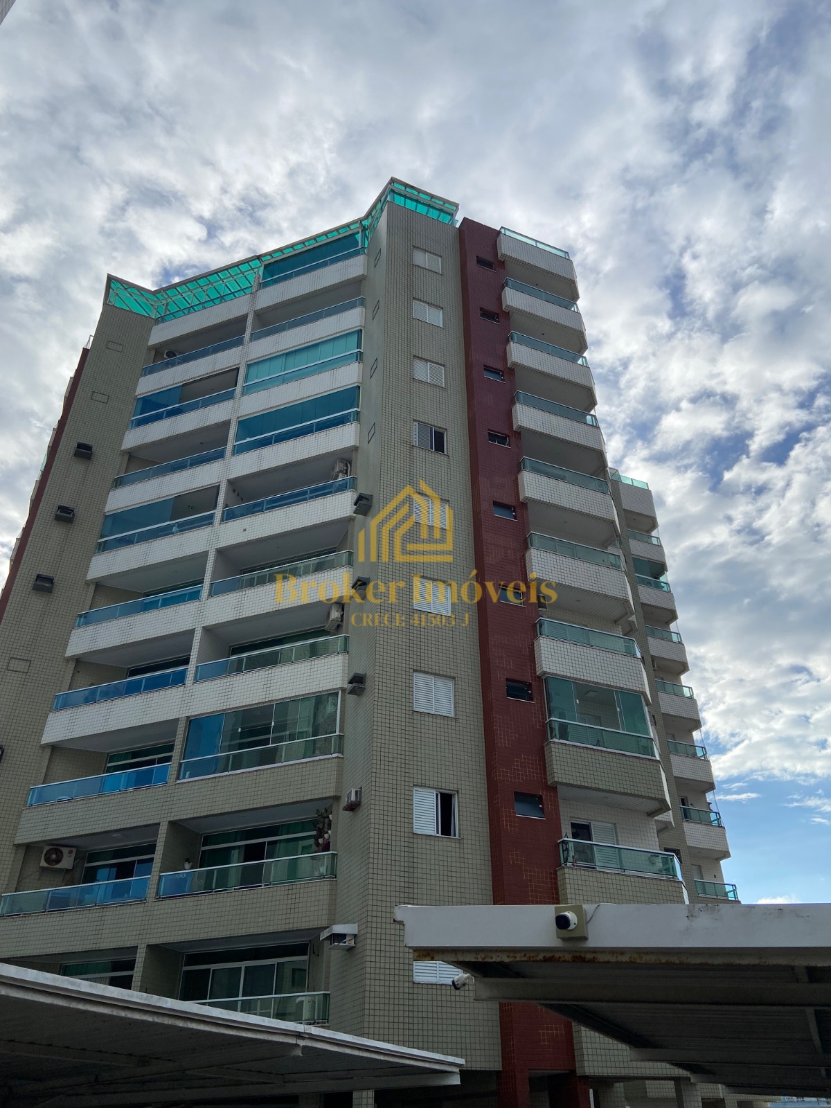 Apartamento no indaiá Frente mar no condomínio Atlântico Norte No Indaiá