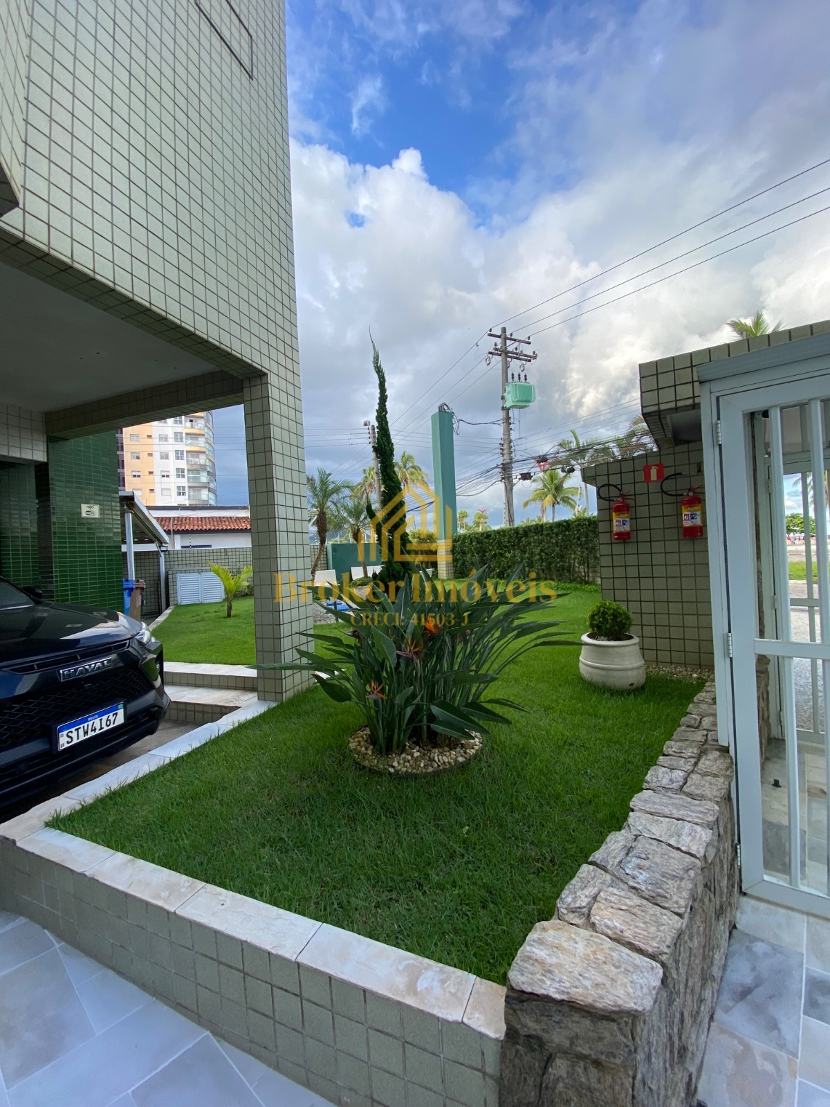 Apartamento no indaiá Frente mar no condomínio Atlântico Norte No Indaiá