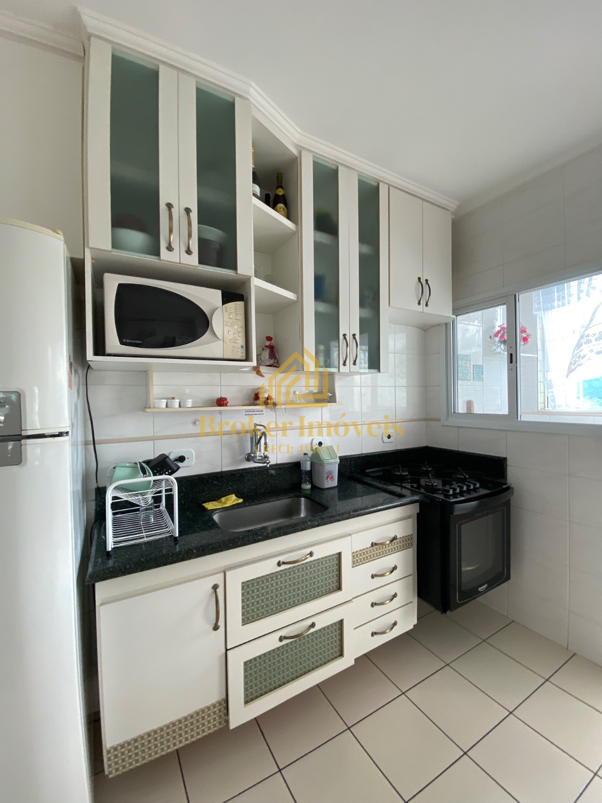 Apartamento no indaiá Frente mar no condomínio Atlântico Norte No Indaiá