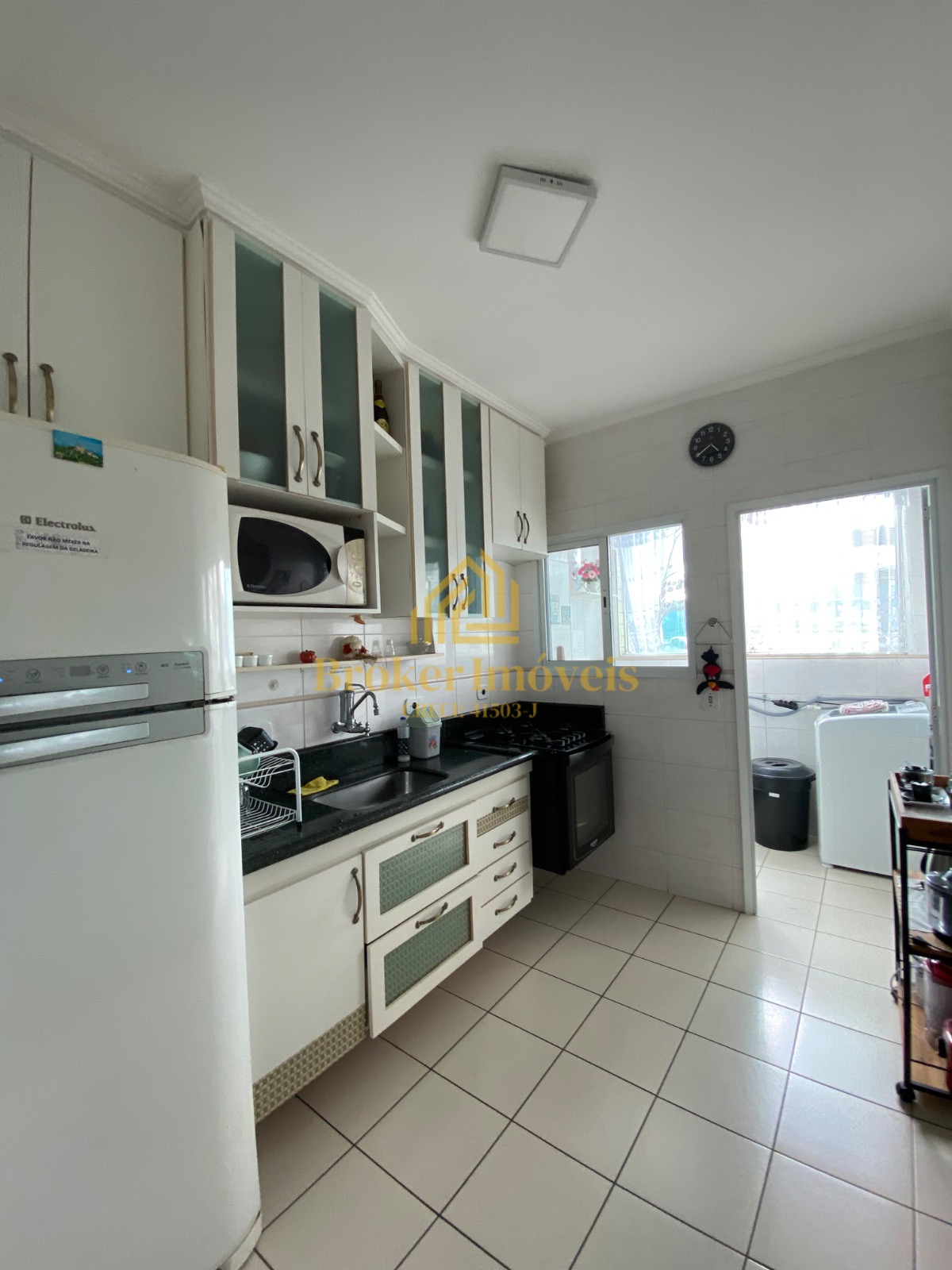 Apartamento no indaiá Frente mar no condomínio Atlântico Norte No Indaiá