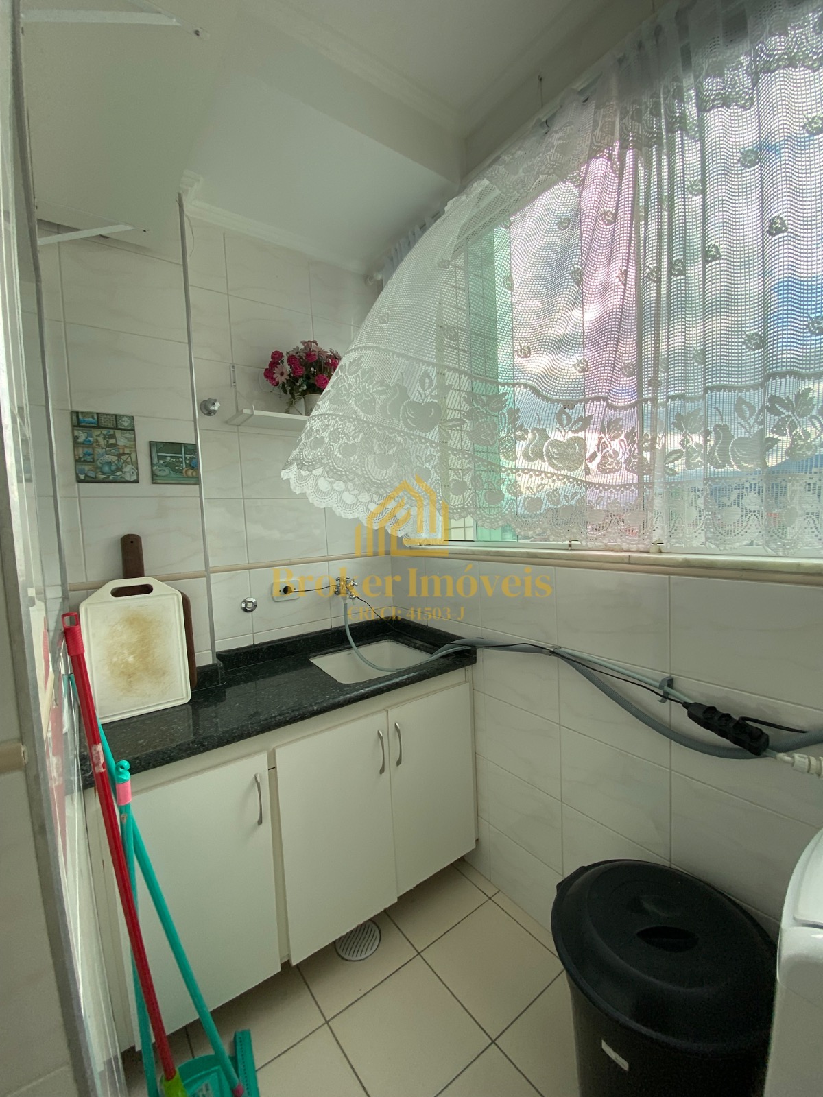 Apartamento no indaiá Frente mar no condomínio Atlântico Norte No Indaiá