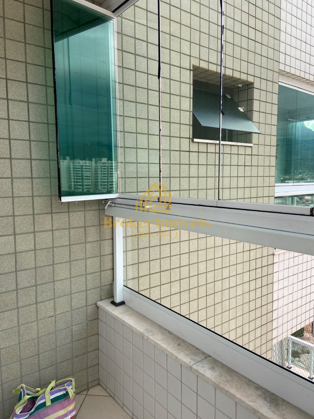 Apartamento no indaiá Frente mar no condomínio Atlântico Norte No Indaiá