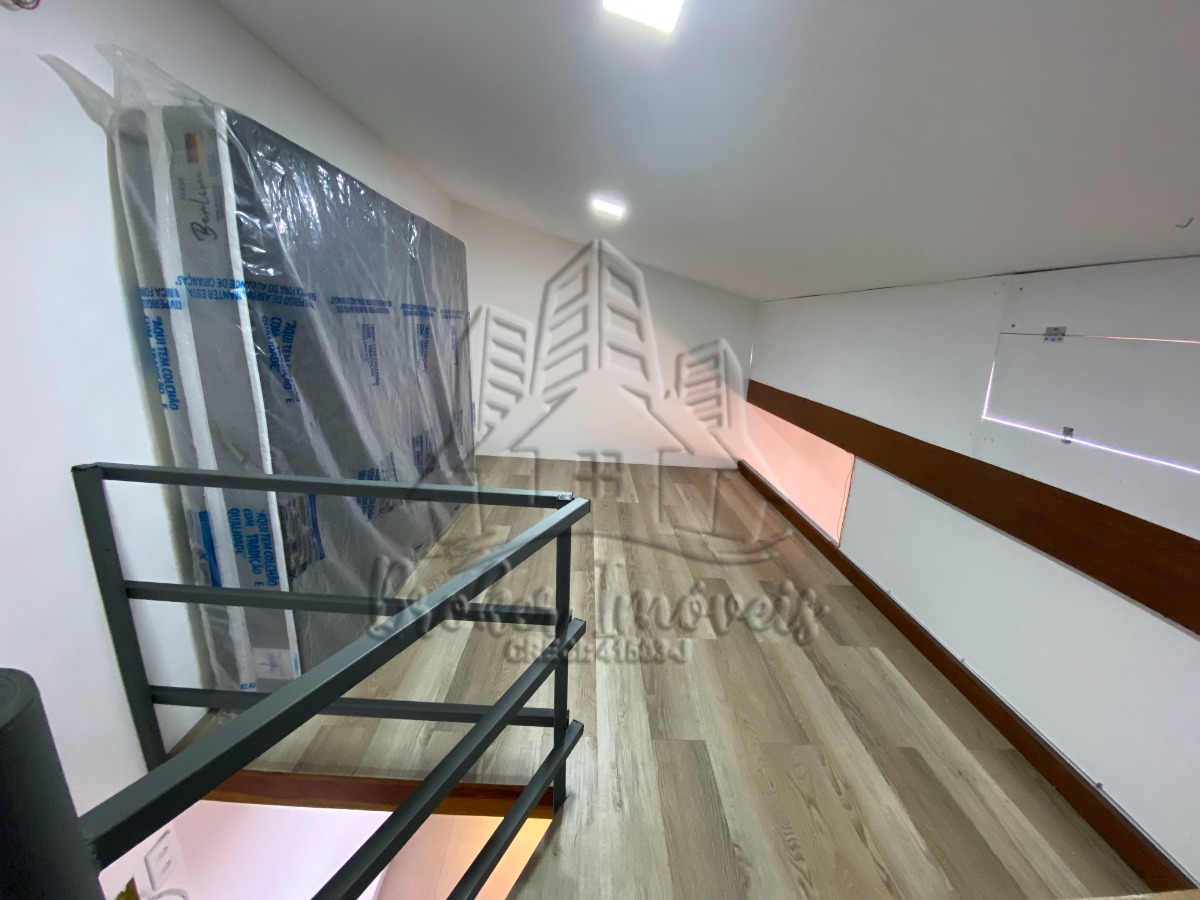 Oportunidade de casa ampla bem pertinho do centro da cidade de Caraguatatuba, com 2 kitnets