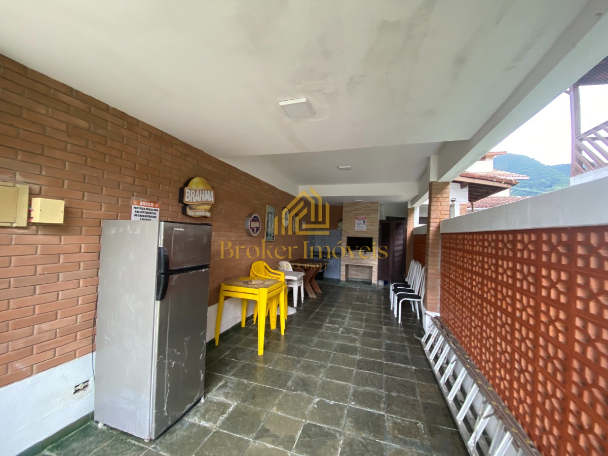 Lindíssimo Sobrado amplo na Martim de Sá com 3 dormitórios sendo 1 suíte, dentro de condomínio