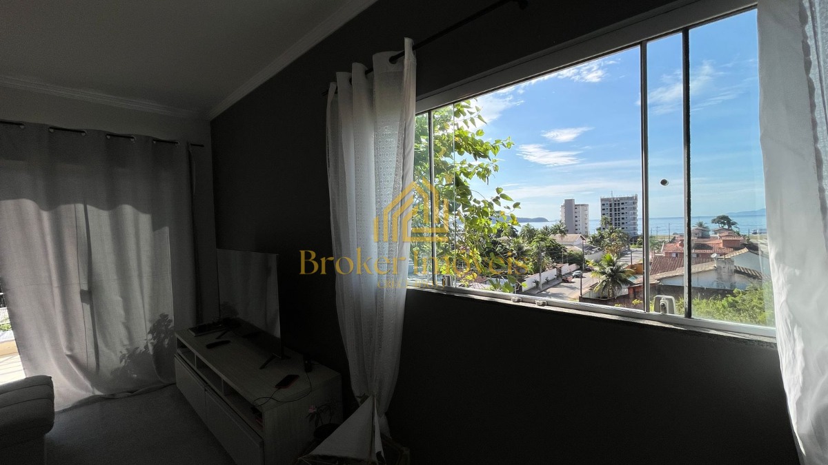 Sobrado com vista para o mar, com 3 suítes, no Massaguaçu!