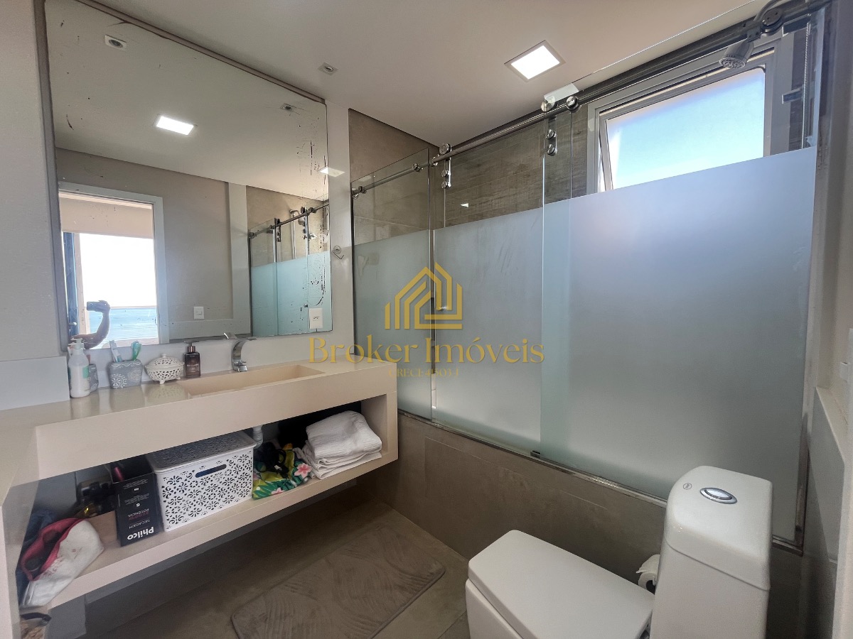 Cobertura de Alto Padrão com Vista Deslumbrante para o Mar em Caraguatatuba disponível para locação!