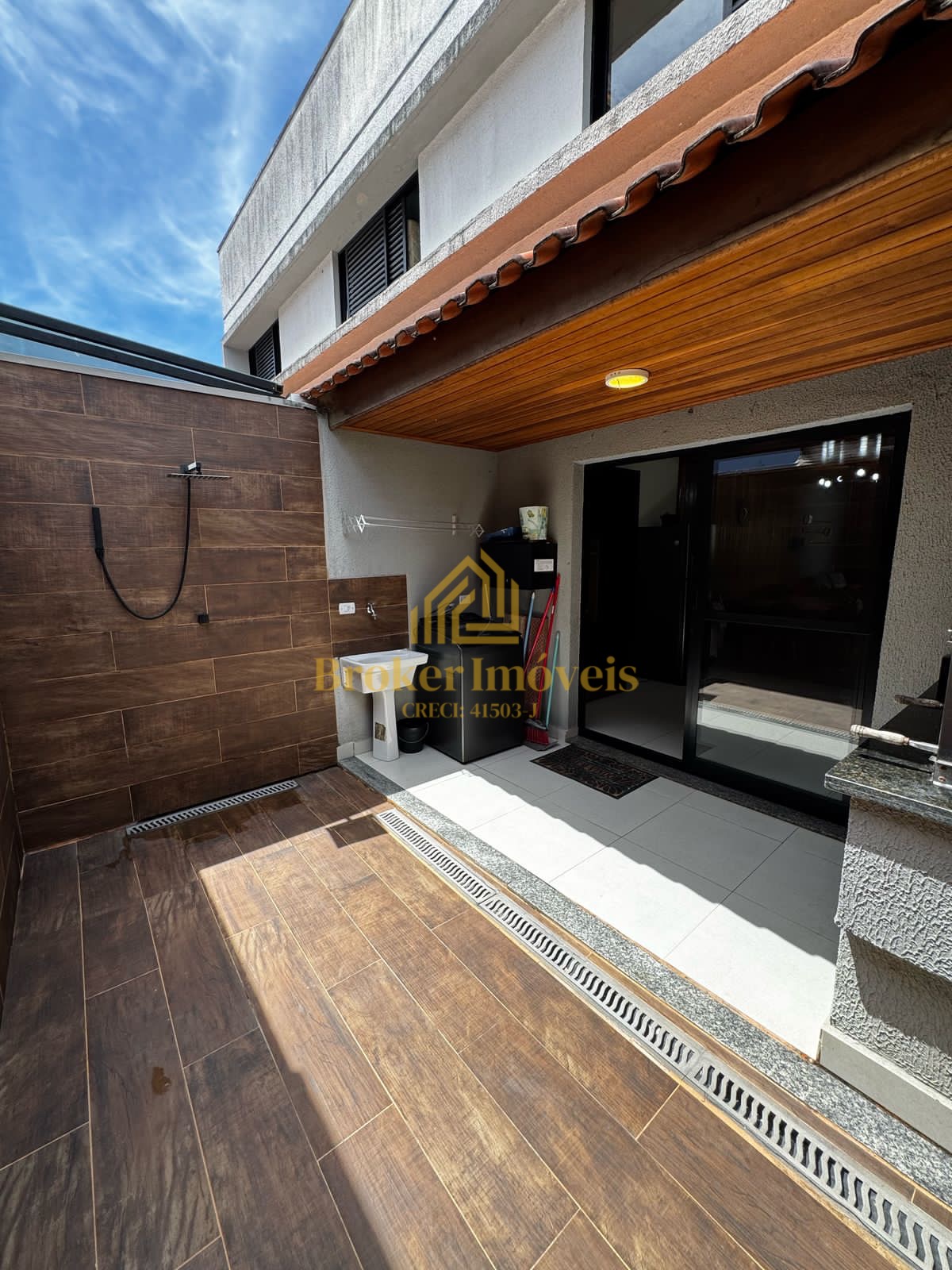 Exclusividade no pontal santa marina, sobrado mobiliado em c