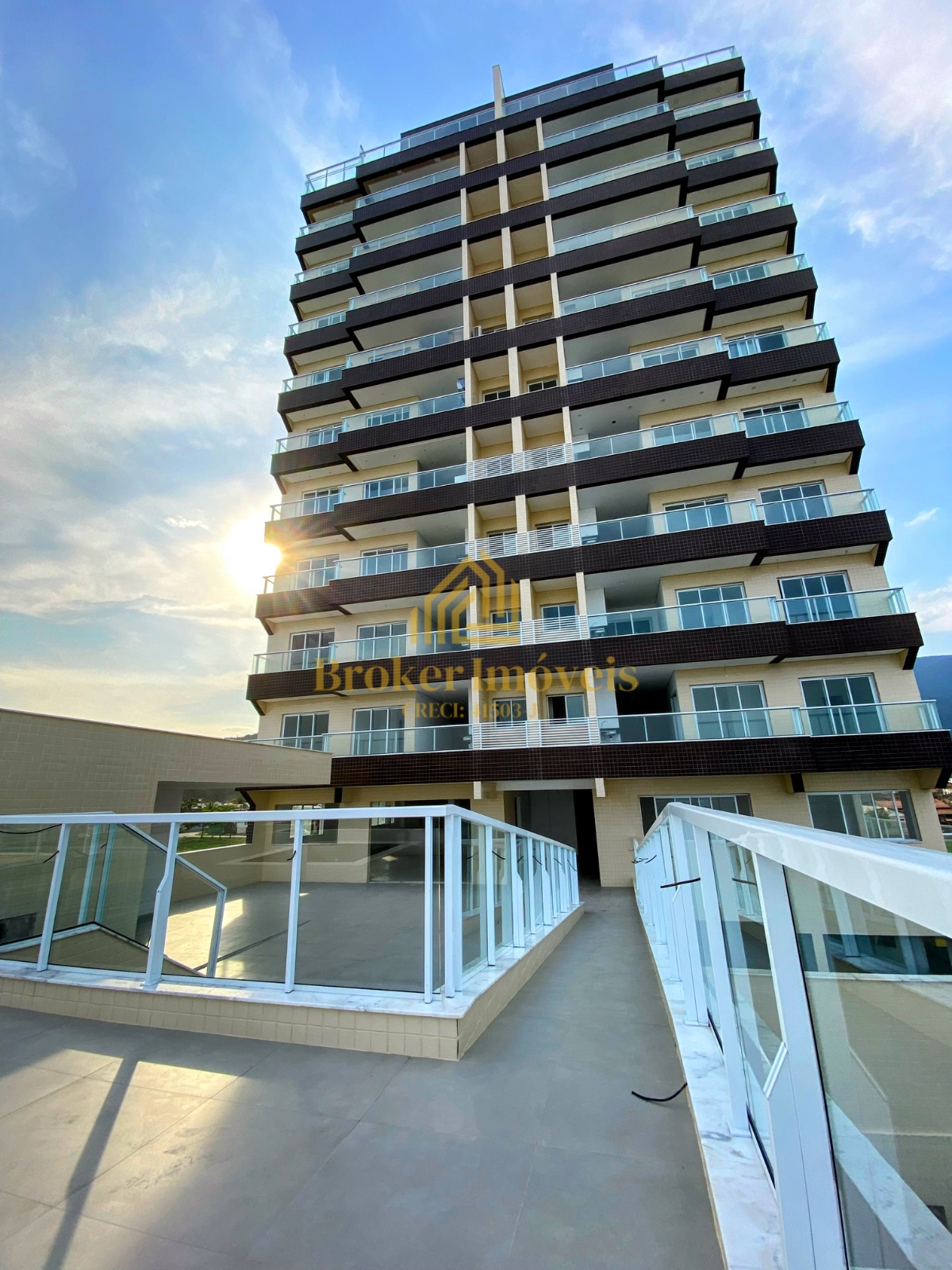 Apartamento Sofisticado com vista para o mar no Edifício Mar a Vista, Massaguaçu