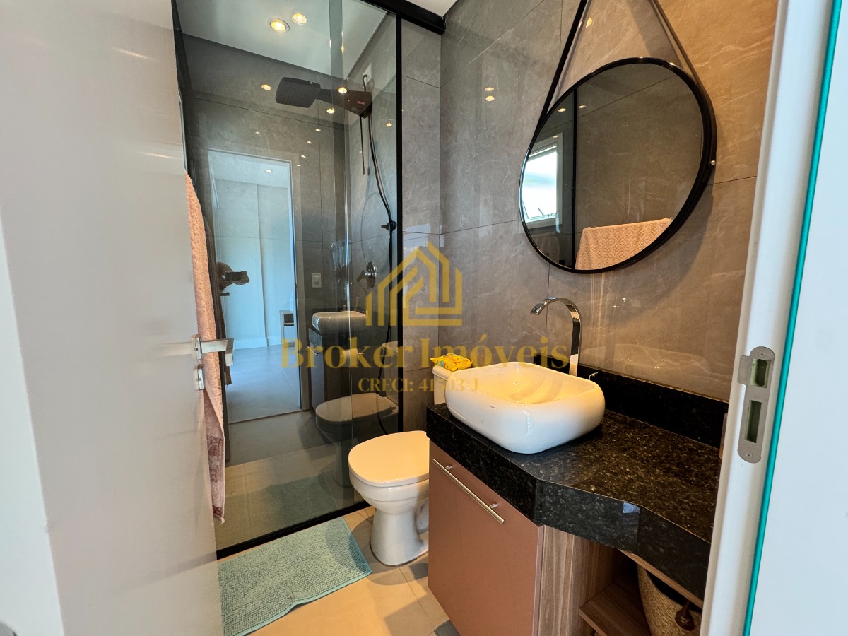 Apartamento Sofisticado com vista para o mar no Edifício Mar a Vista, Massaguaçu